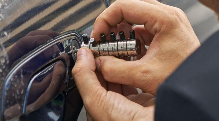 Professional New roof installation in Zionsville, IN